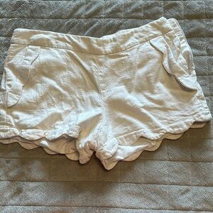 Cynthia Rowley size 8 shorts with scallops